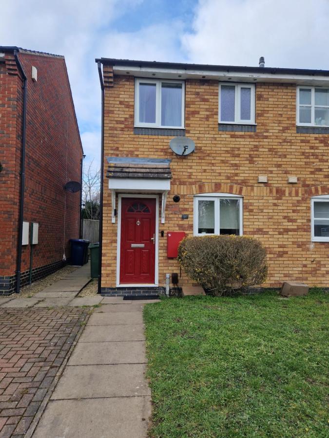 Cheerful Two-Bedroom Residential Home Oxford Bagian luar foto